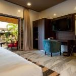 Junior Suite With Pool View